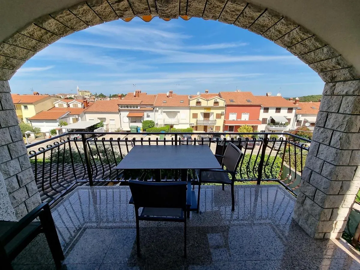 Upper Sea View Apartments Vrsar Croatia