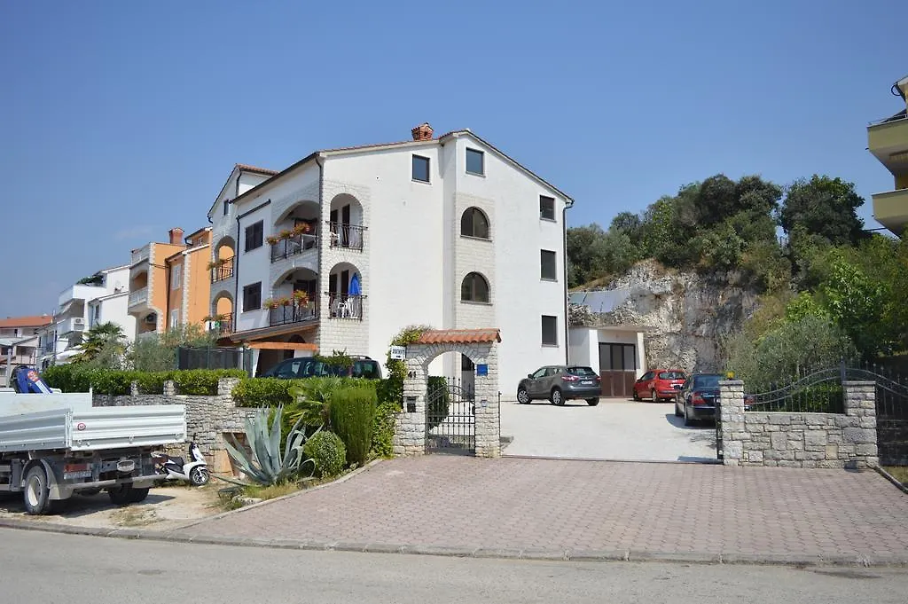 Upper Sea View Apartments Vrsar 0*,  Croatia