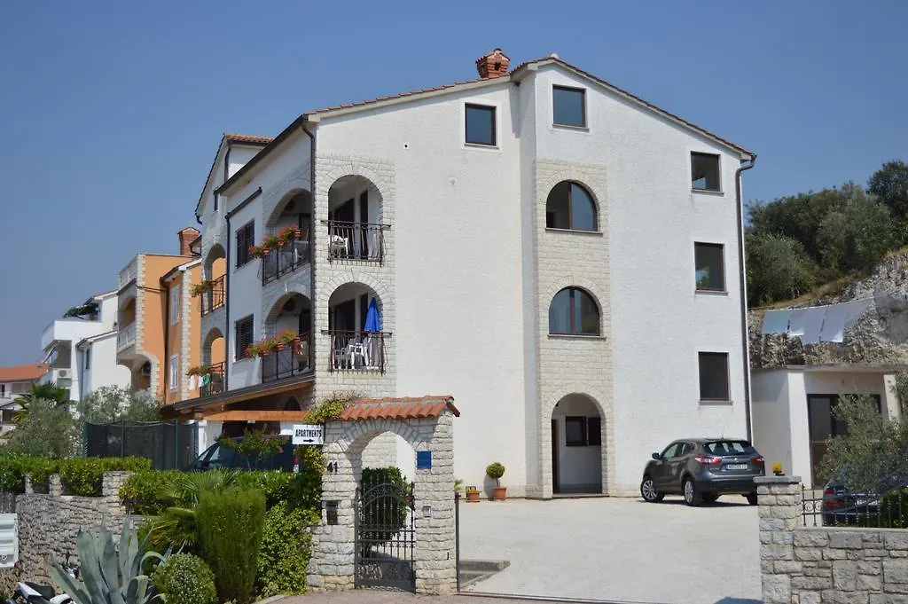Upper Sea View Apartments Vrsar