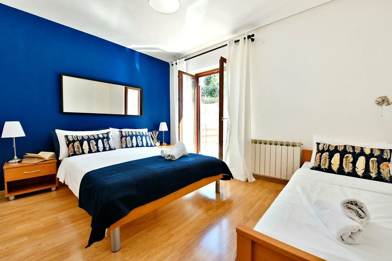Upper Sea View Apartments Vrsar