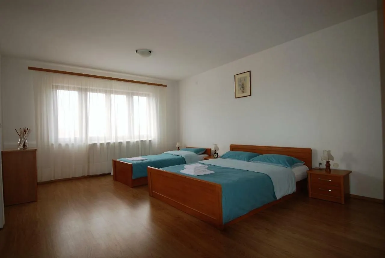 Upper Sea View Apartments Vrsar